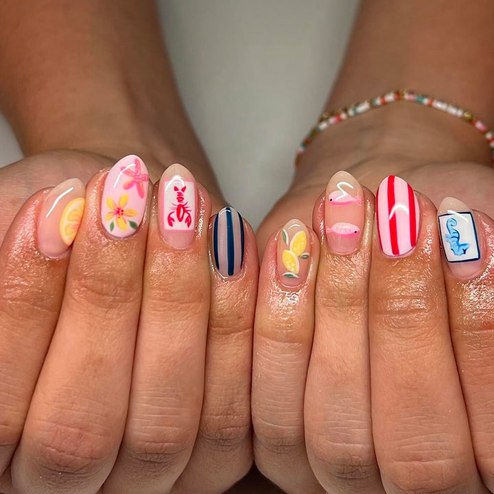 Artful fingernails with tropical designs Stornfield
