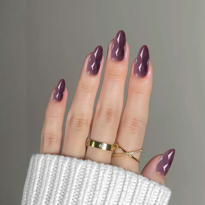 Diamond-Shaped Glossy Nail Extensions Stornfield