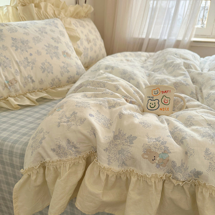 Playful Bunny-Themed Duvet Cover Set