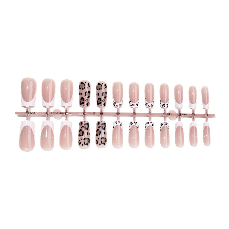 Artificial nail set with elegant flower and leopard design Stornfield