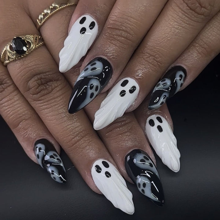 Creative Nail Art Set with Ghost Motifs Stornfield