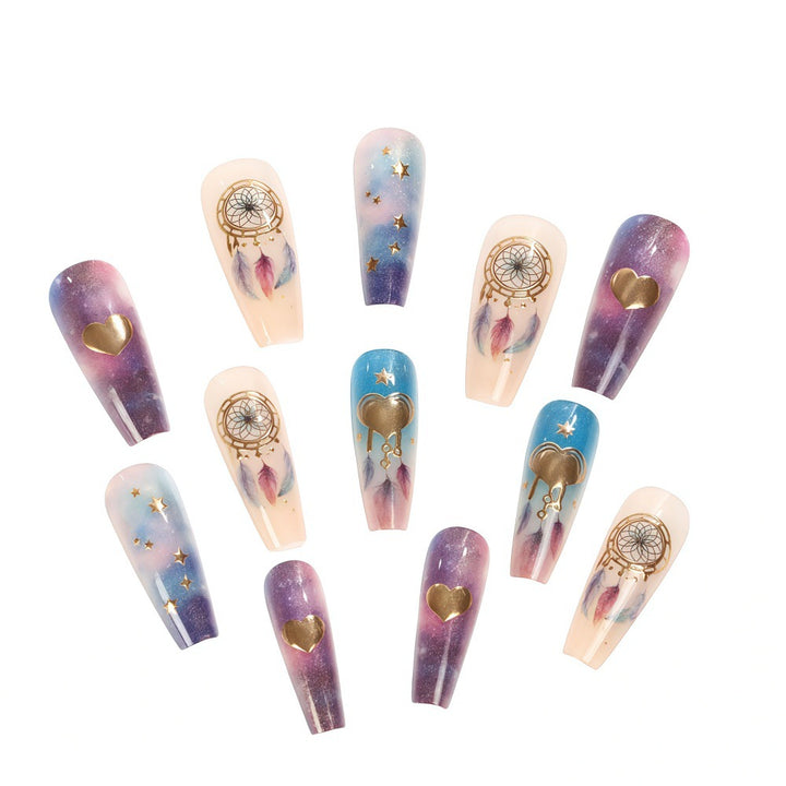 Dreamcatcher motif artificial nails Stornfield