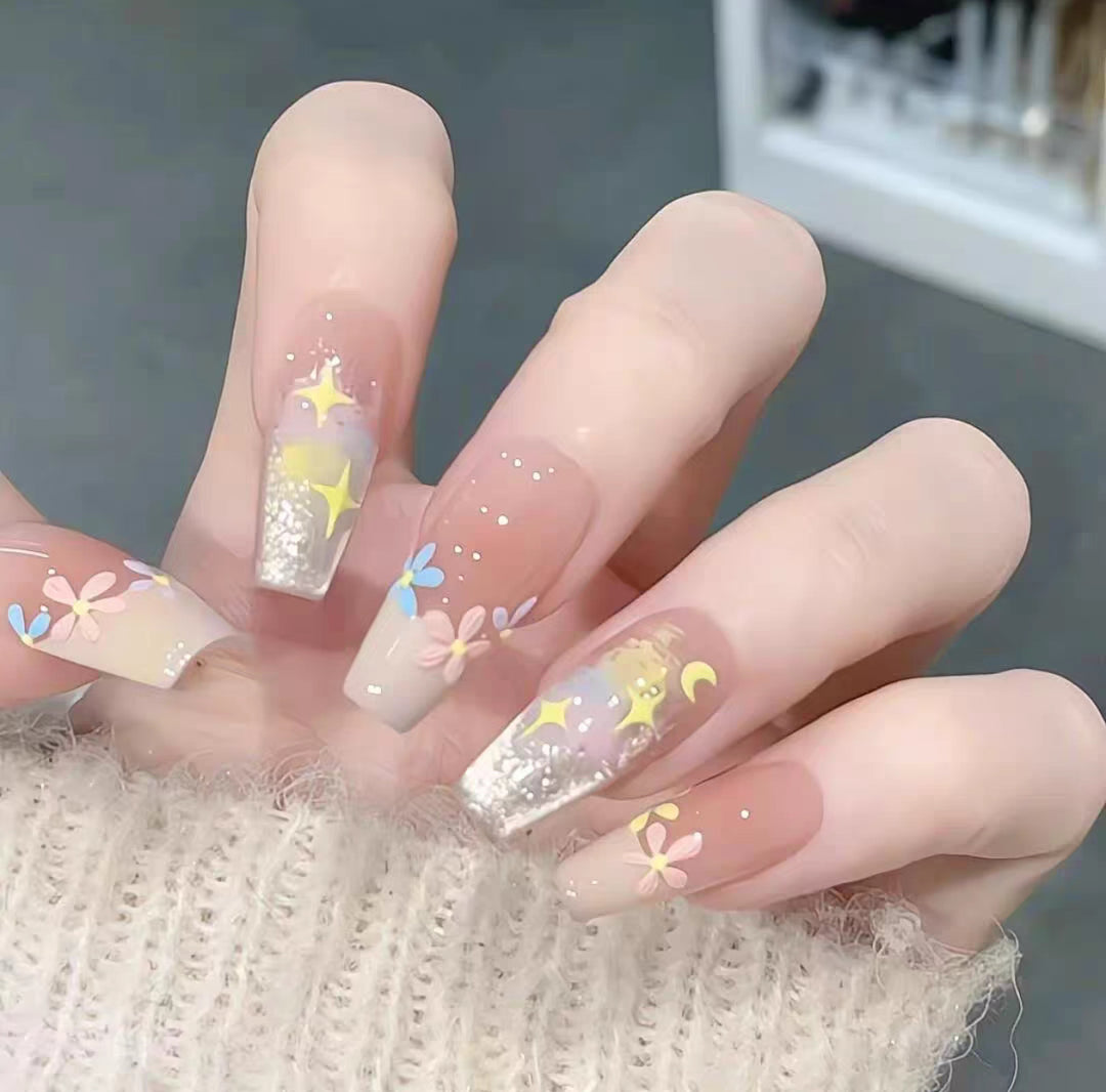 Artificial Nails in Stylish Ombre Design Stornfield