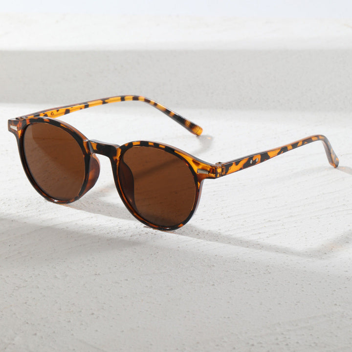 Stylish Round Frame Sunglasses Stornfield