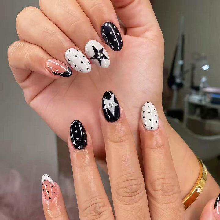 Artistic Press-On Nail Collection 1790745648