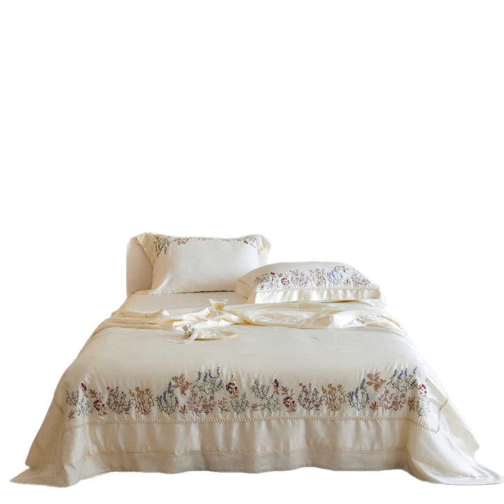 Exclusive satin bed linen set with fine floral embroidery and silky finish