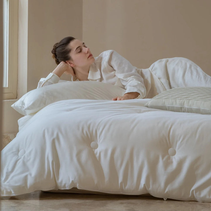 Tufted Button-Detail Cotton Sateen Duvet Cover with Deep-Fit Corners