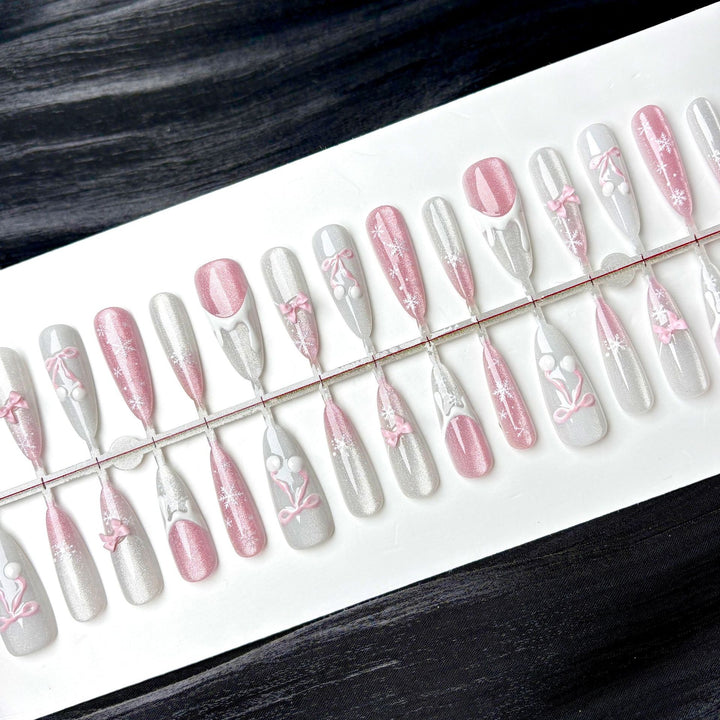 Elegant Polka Dot and Lace Press-On Nail Set