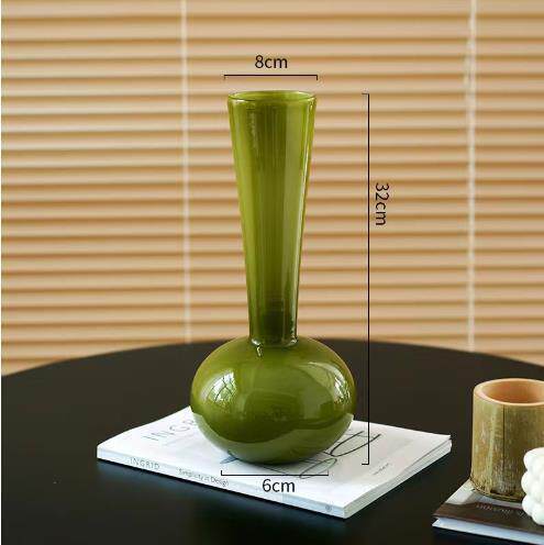 High-quality glass vase with slim design Stornfield