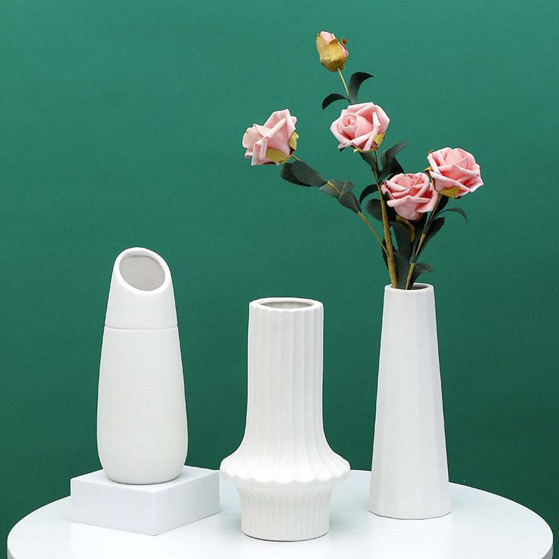 Elegant Tall Ceramic Flower Vase Stornfeild