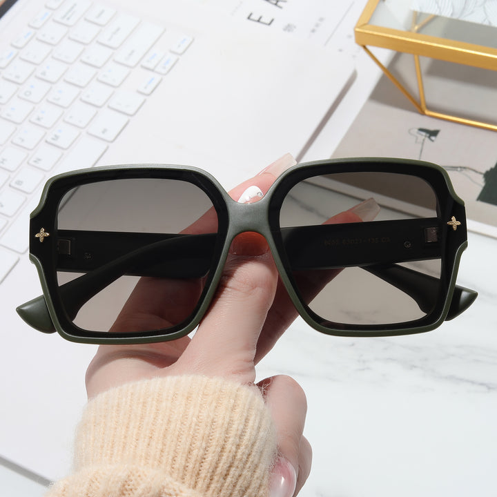 Ladies square oversized sunglasses with modern design Stornfield