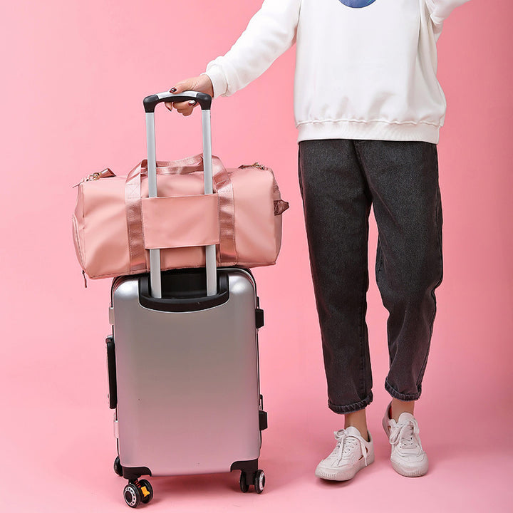 Sporty travel bag with practical outer pockets Stornfield