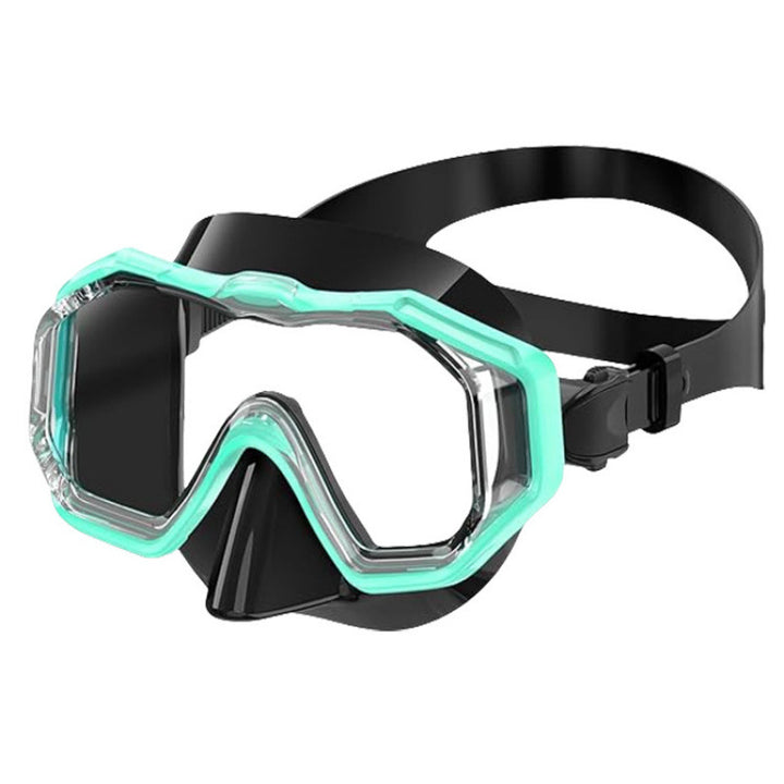Diving mask with special field of vision and anti-fog technology Stornfield
