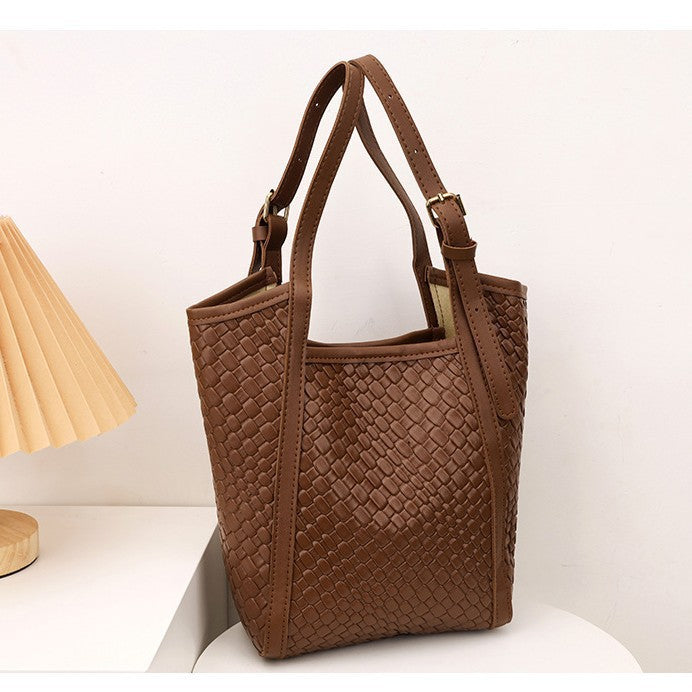 Minimalist Zip-Top Handbag Stornfield