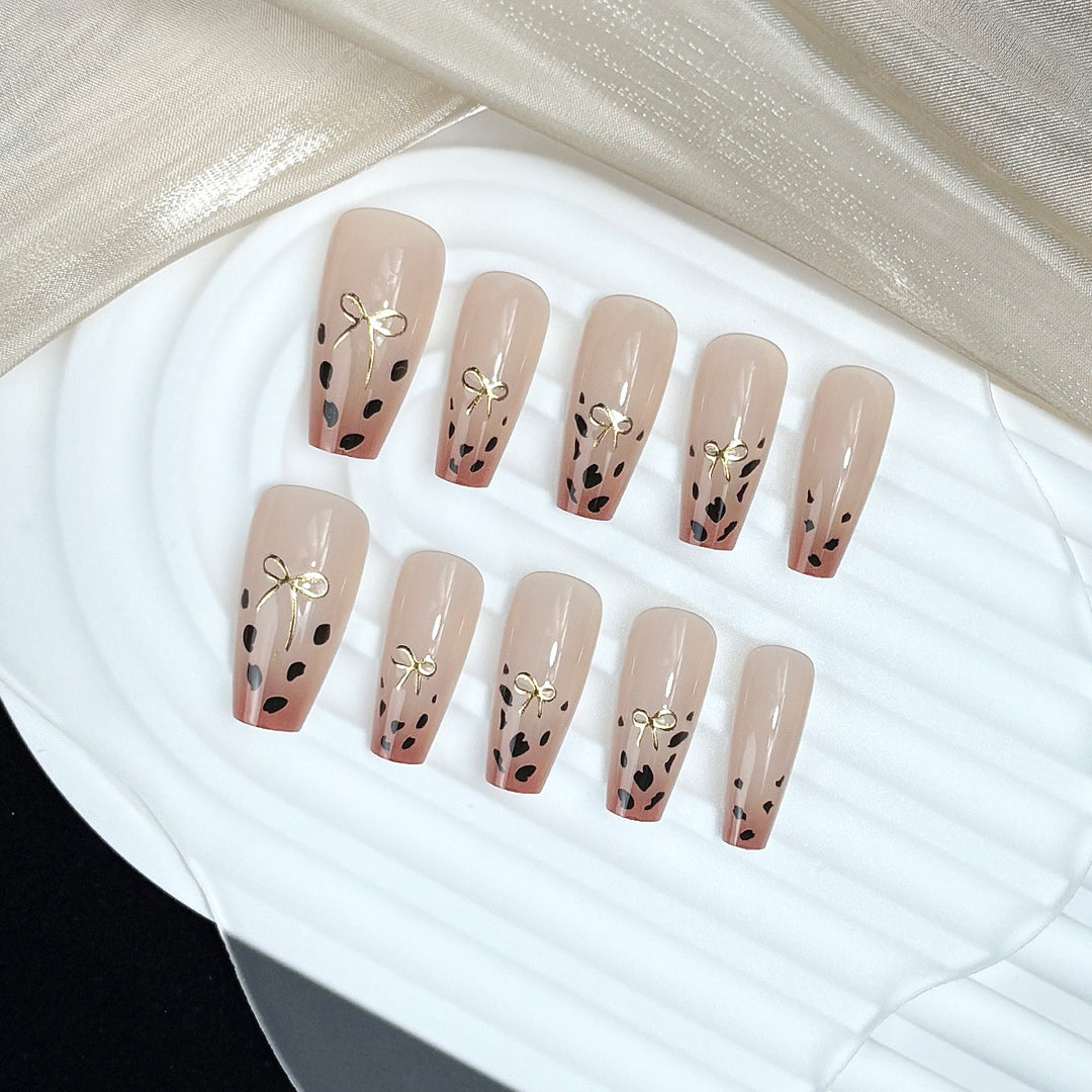 Press-On Nail Art Stornfield