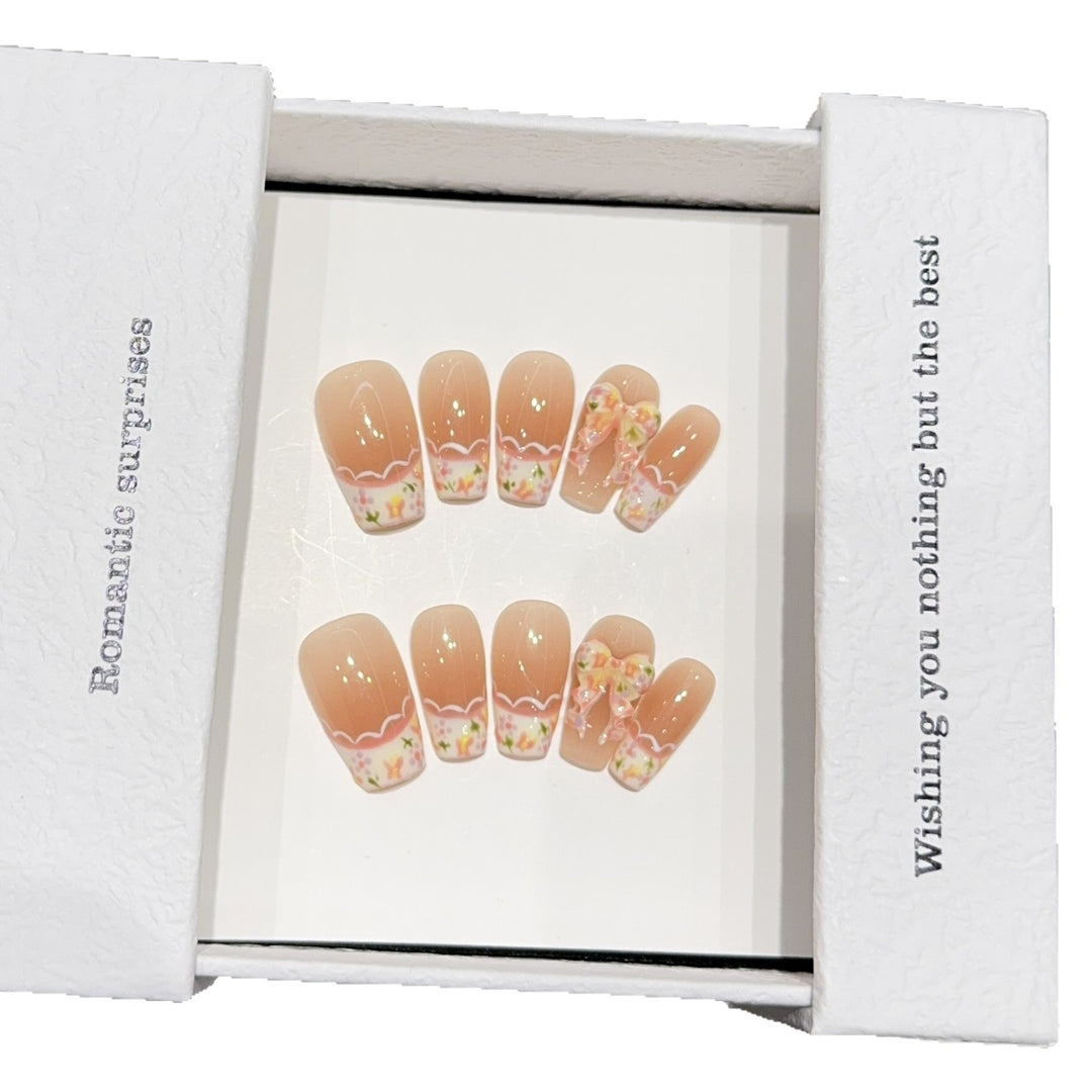 Artificial nail tips with romantic flower designs Stornfield