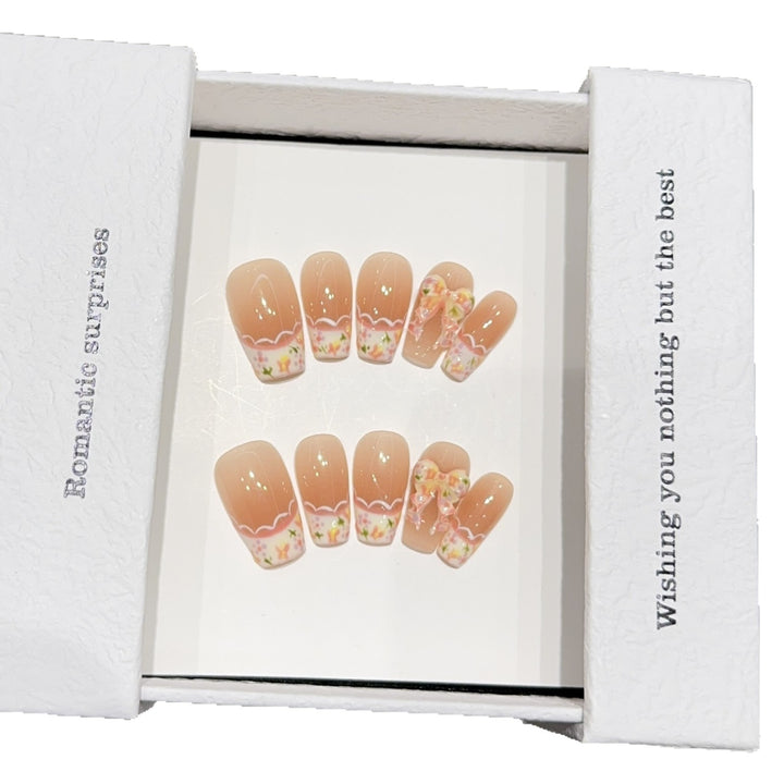 Artificial nail tips with romantic flower designs Stornfield