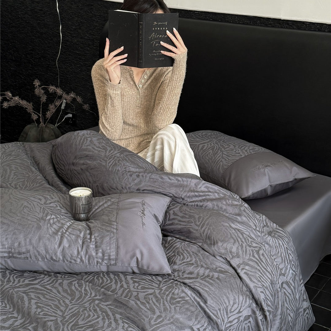 Luxury Satin Jacquard Zebra-Texture Duvet Cover Set with Pillow Shams