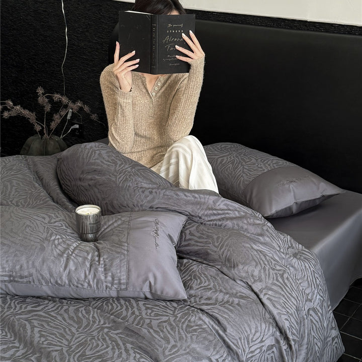Luxury Satin Jacquard Zebra-Texture Duvet Cover Set with Pillow Shams
