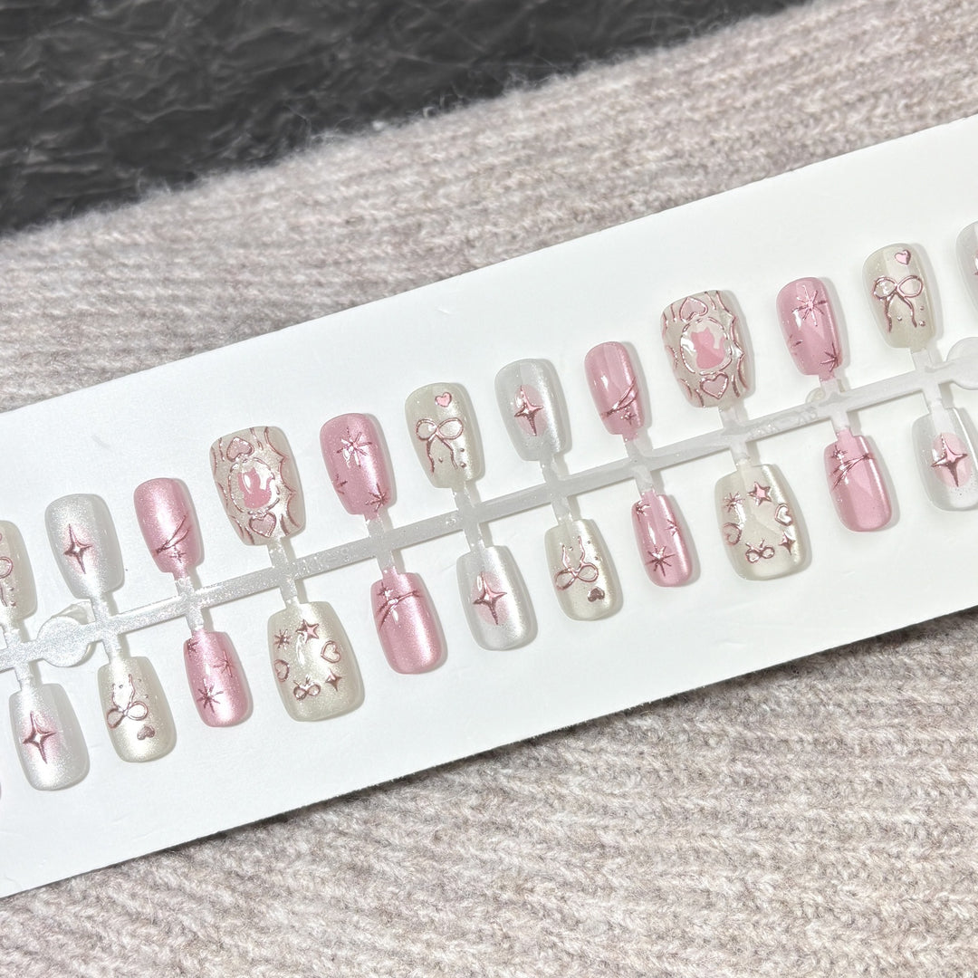 Artistic Press-On Nail Set with Elegant Star Design