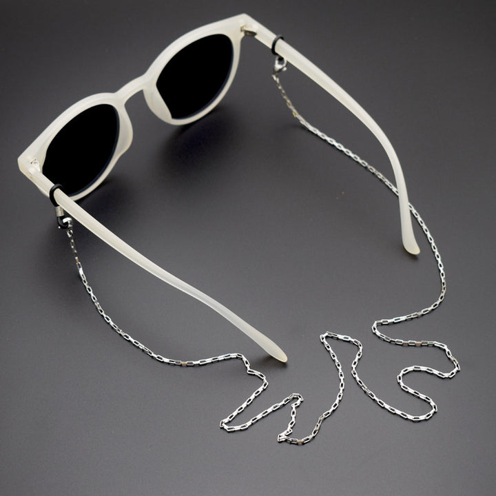 Sleek Silver Chain Eyewear Holder Stornfield