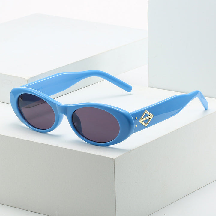 Vintage-Inspired Oval Frame Sunglasses Stornfield
