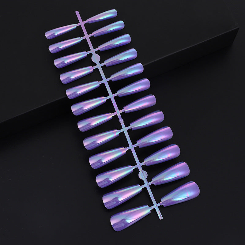 Artifical nails in modern holographic design Stornfield