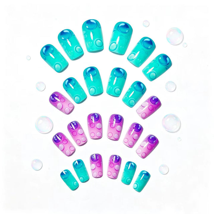 Artificial nails with shimmering water pearl motif Stornfield