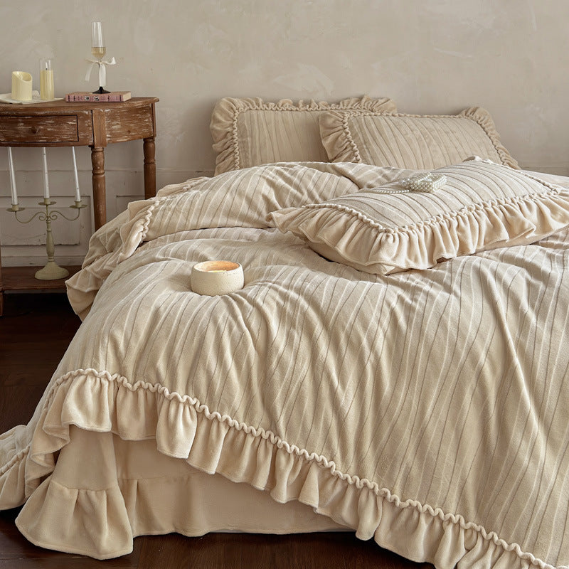 Ruffled Cotton Gauze Pin-Tuck Duvet Cover Set with Decorative Pillow Shams