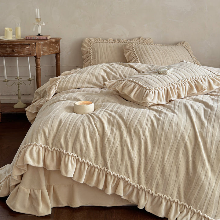 Ruffled Cotton Gauze Pin-Tuck Duvet Cover Set with Decorative Pillow Shams