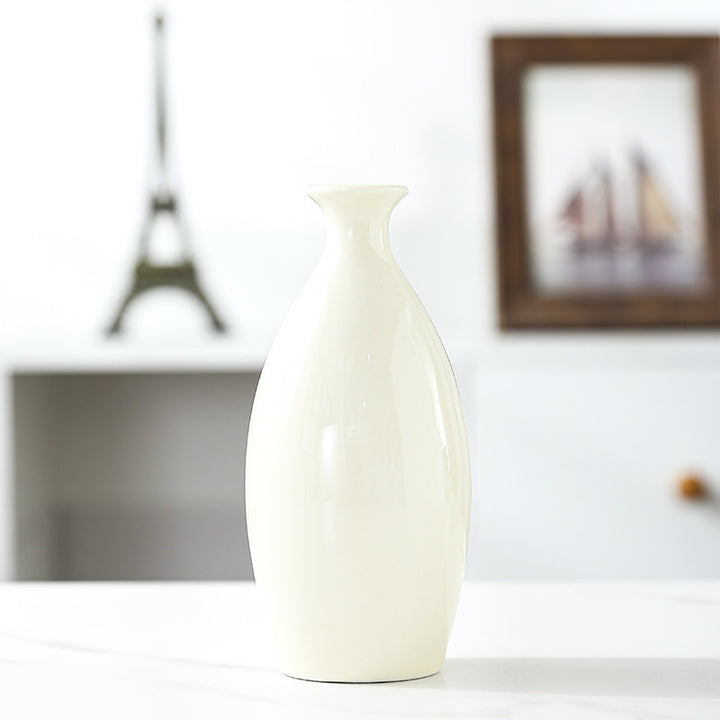 Minimalist Sculptural Ceramic Vase Stornfeild