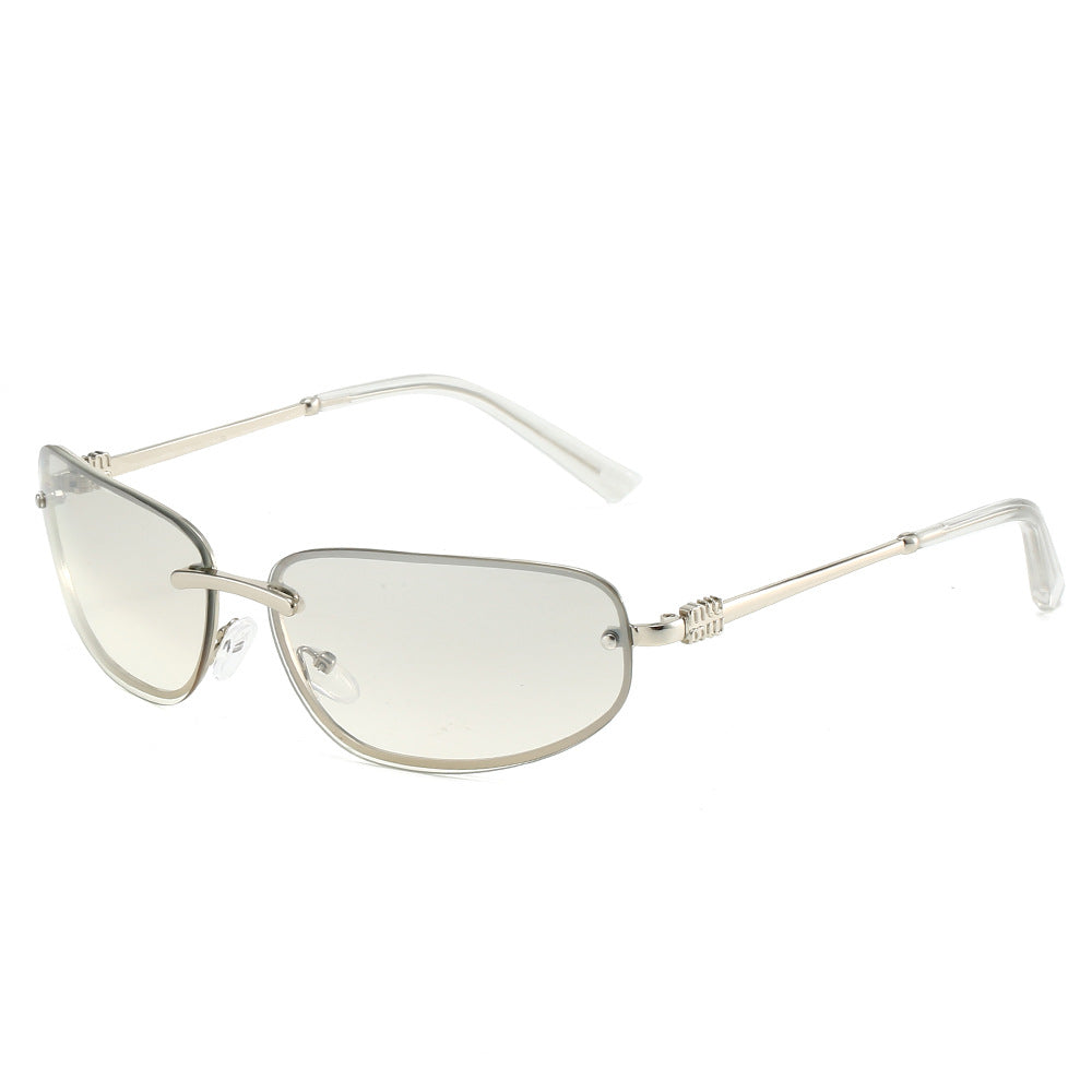 Luxurious Vintage-Inspired Gradient Sunglasses Stornfield