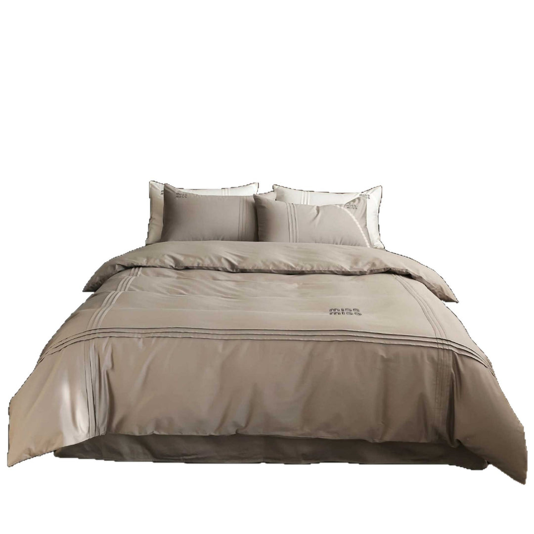 High-quality cotton bedding set with quilted seam
