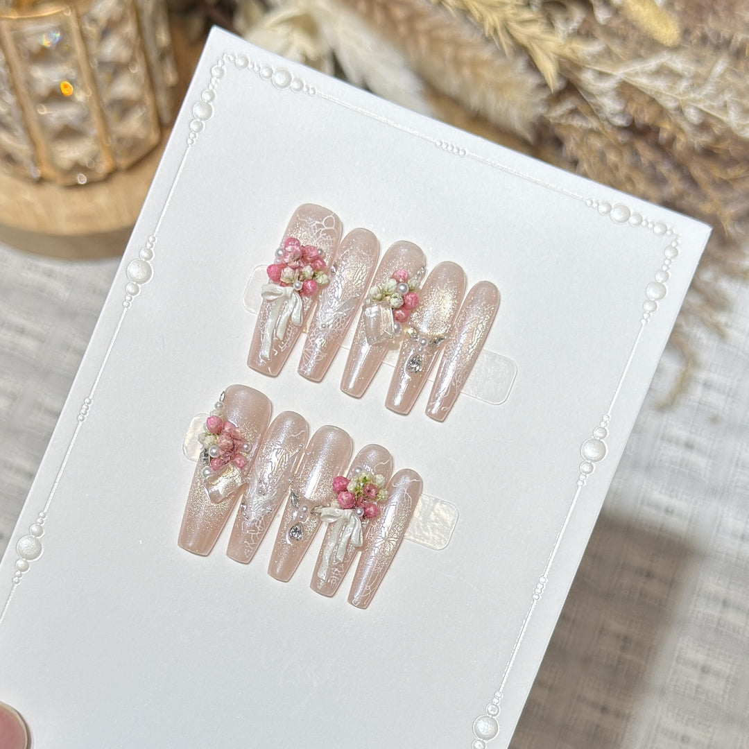 Floral Artisan Press-On Nail Set