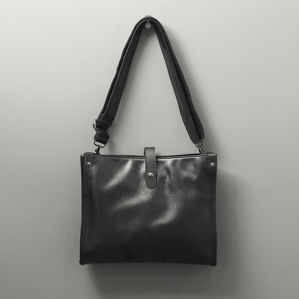 Elegant and Versatile Shoulder Bag Stornfield