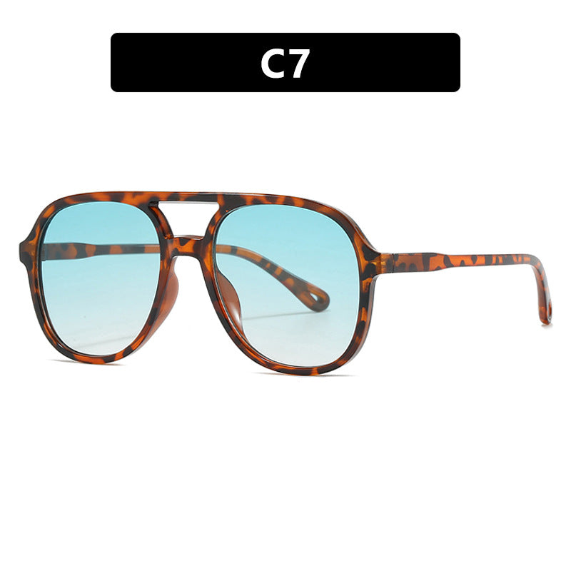Women's fashionable sunglasses with an extraordinary square frame Stornfield