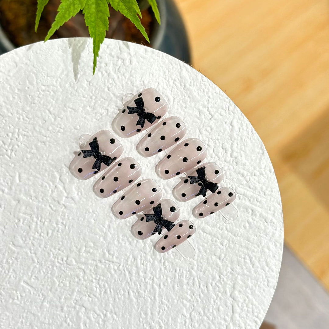 Decorative Press-On Nail Set with Bow Accents