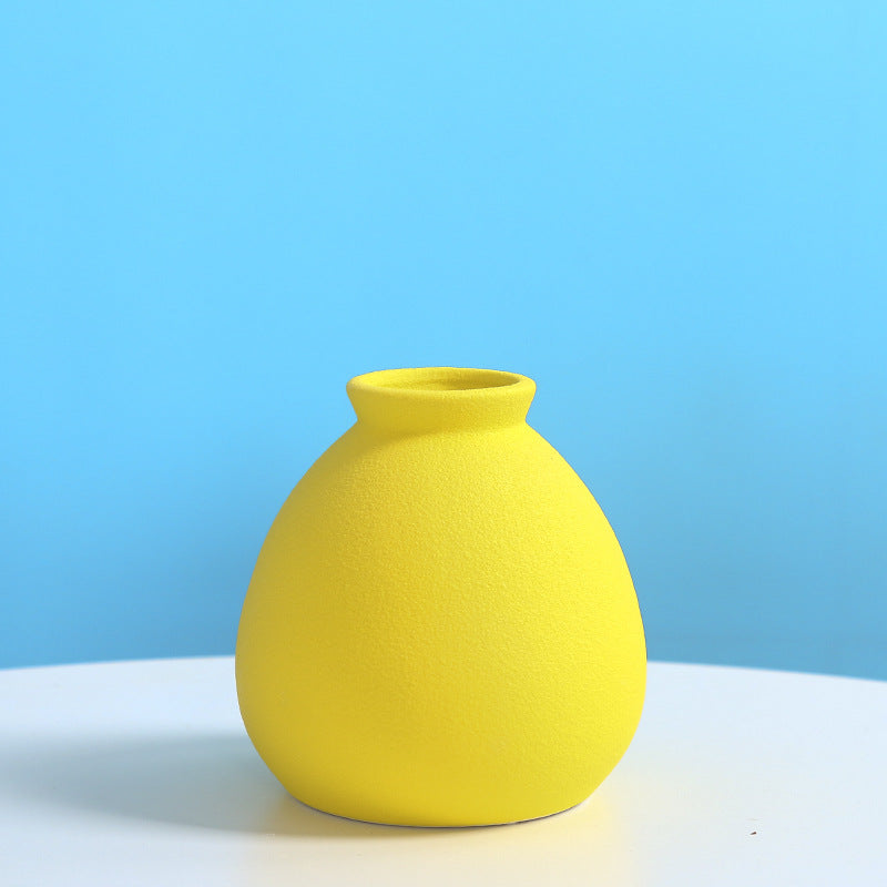 Modern Textured Decorative Ceramic Vase Stornfeild