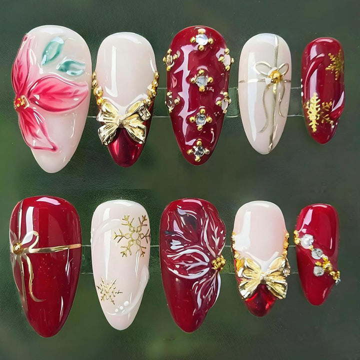 Artificial nail set with festive Christmas motifs and elegant embellishments Stornfield