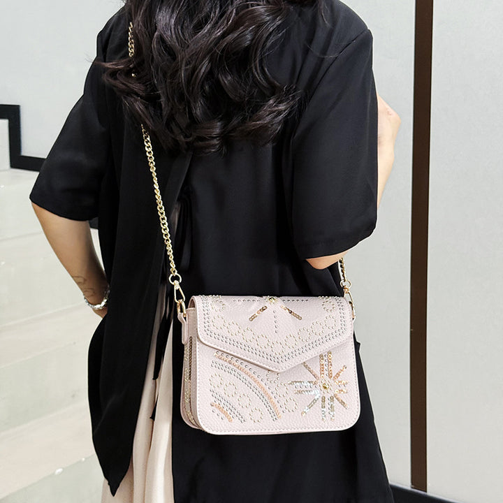 Elegant Decorative Chain Handbag