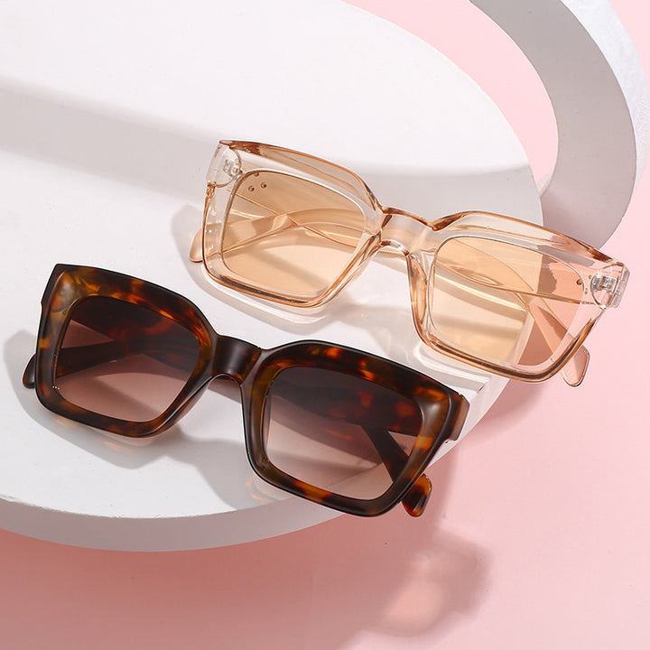 Ladies fashionable square sunglasses with elegant, wide frame Stornfield