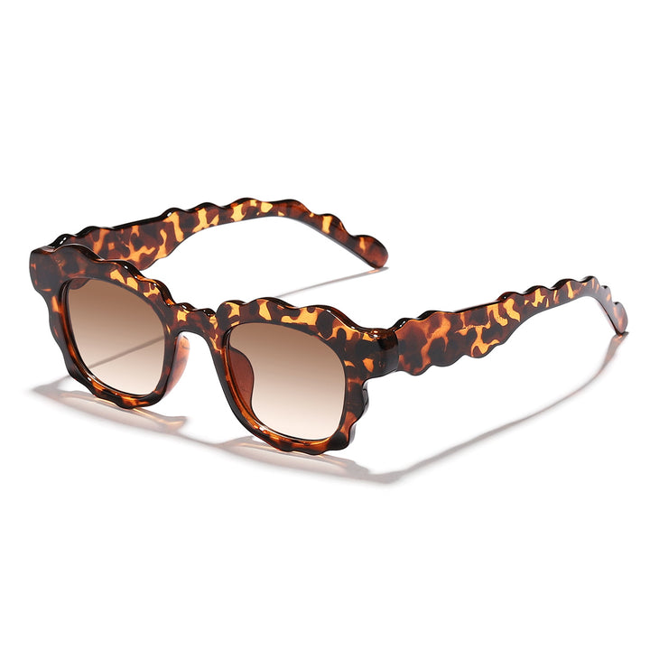Women's eye-catching sunglasses in creatively designed cloud frame Stornfield