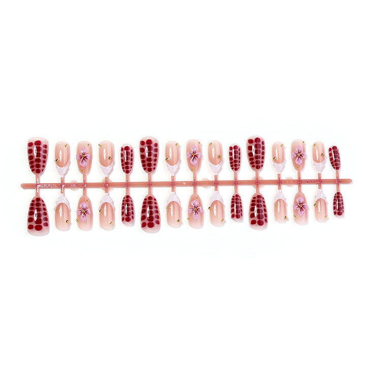 Nail art set with decorative floral and glamorous design Stornfield