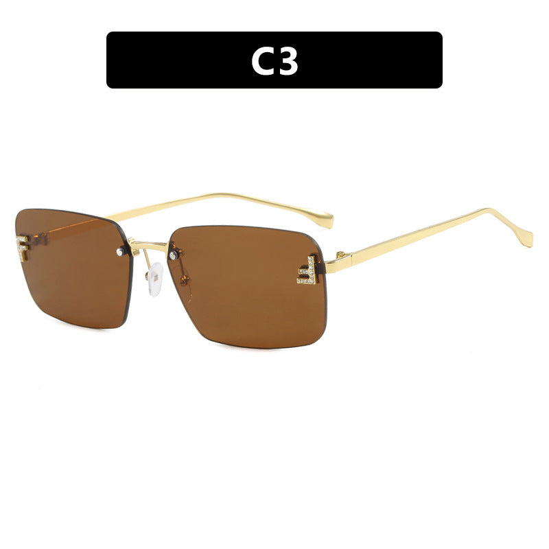 Ladies square sunglasses with elegant golden frame and stylish lenses Stornfield