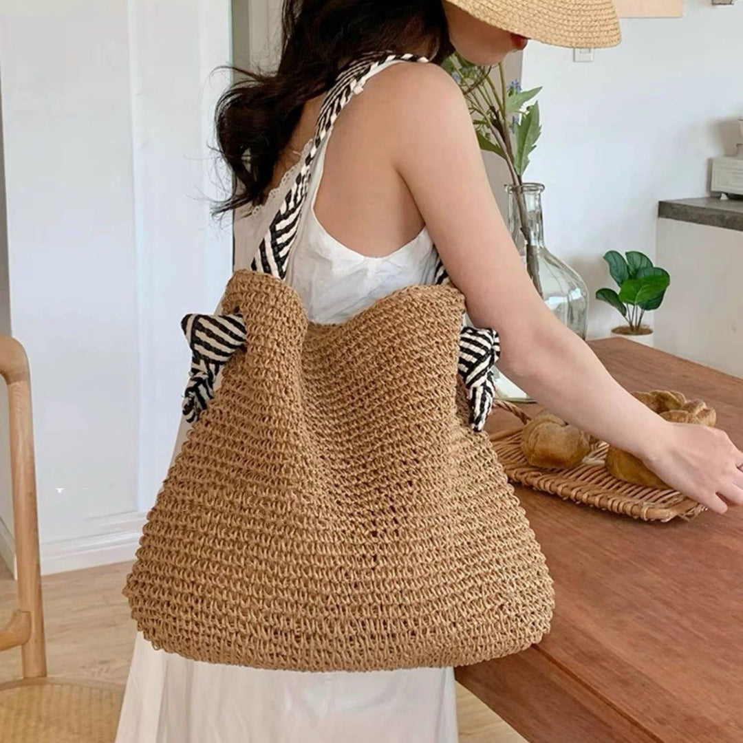 Handcrafted Trendy Straw Bag Stornfield