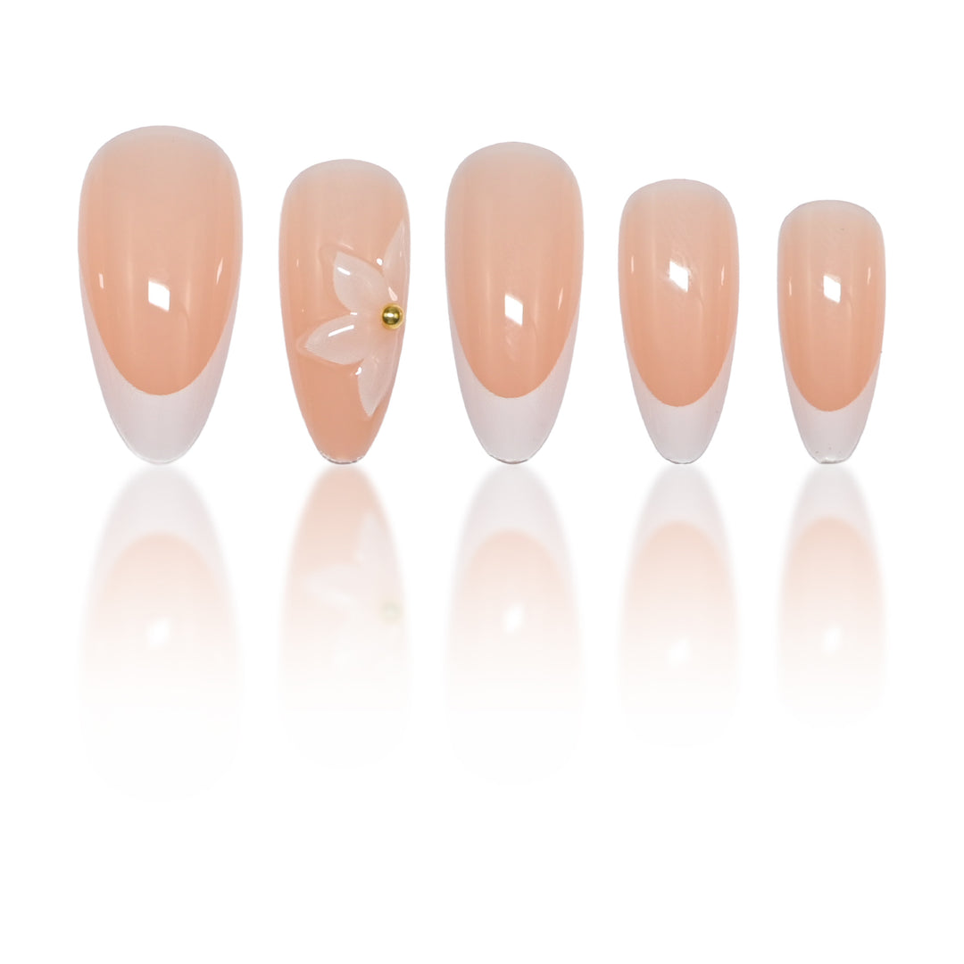 Artistic French Tip Nail Extensions