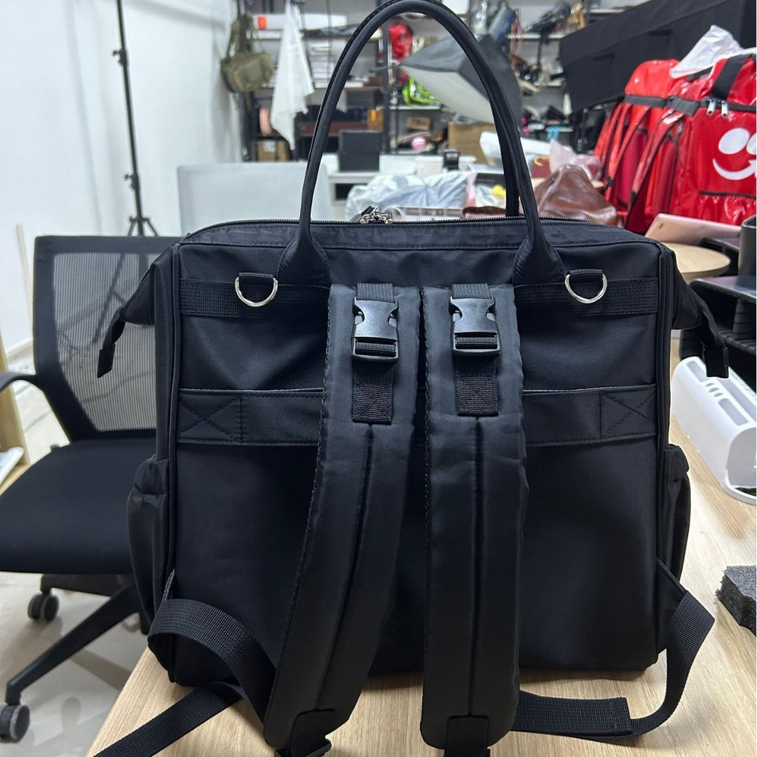 Elegant Weekender Bag with Multiple Compartments Stornfield