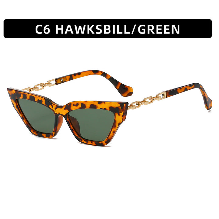 Chic Cat-Eye Sunglasses with Chain Accents