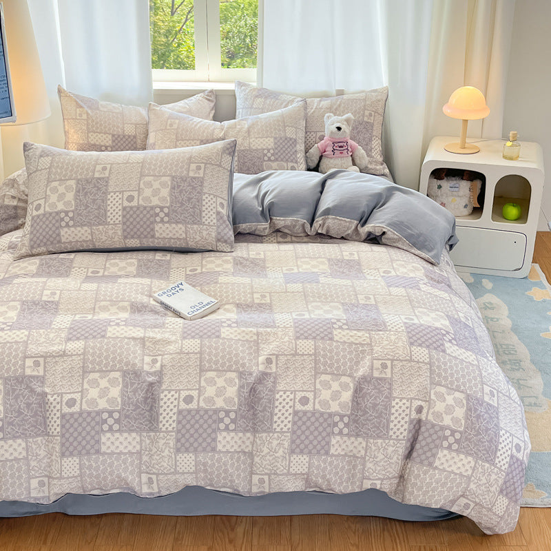 Floral Pattern Comforter Set