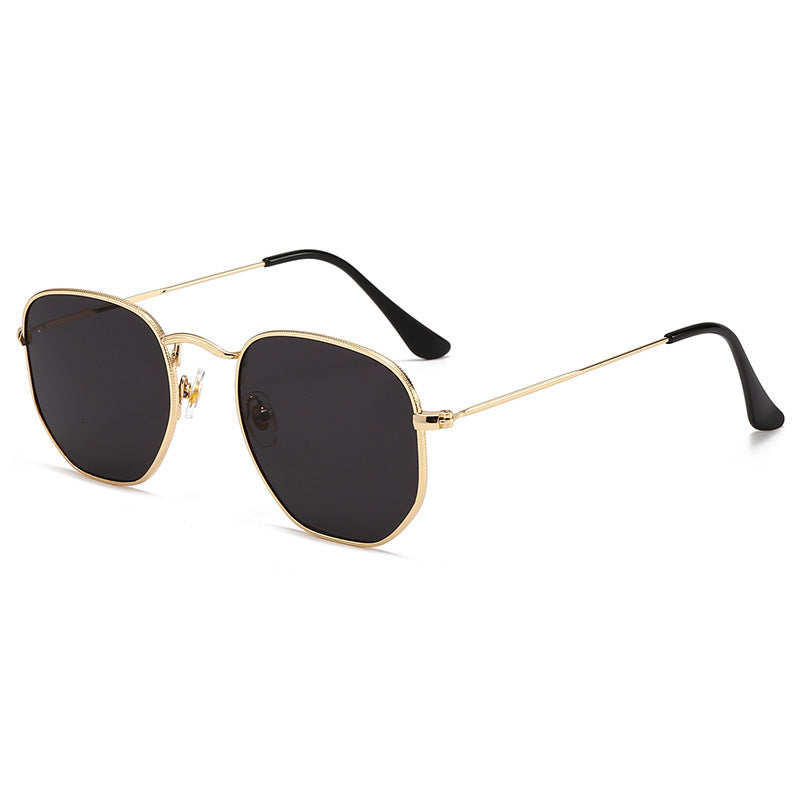 Women Oversized Sunglasses with elegant golden metal frame and solid UV protection Stornfield